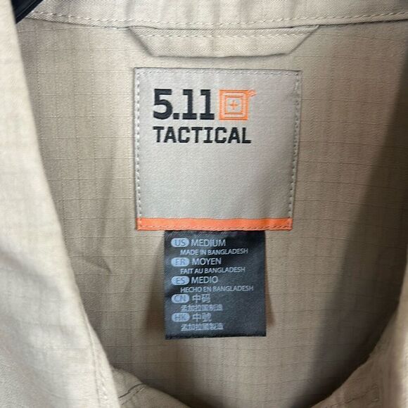 5.11 Tactical Mens Button Front Shirt Sz Medium Khaki Tan Long Sleeve - Picture 4 of 12